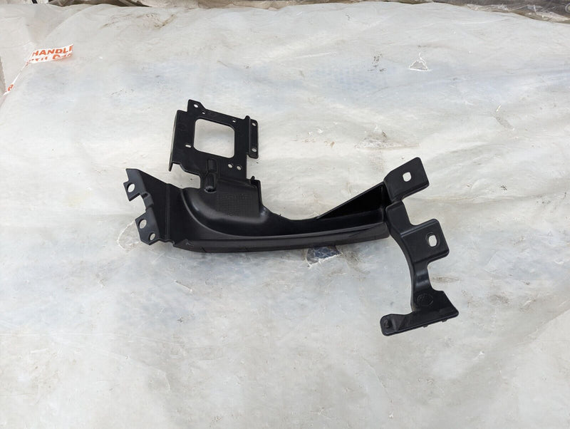 RANGE ROVER EVOQUE L538 REAR LEFT N/S TAILLIGHT SUPPORT BRACKET BJ32-17E801-A