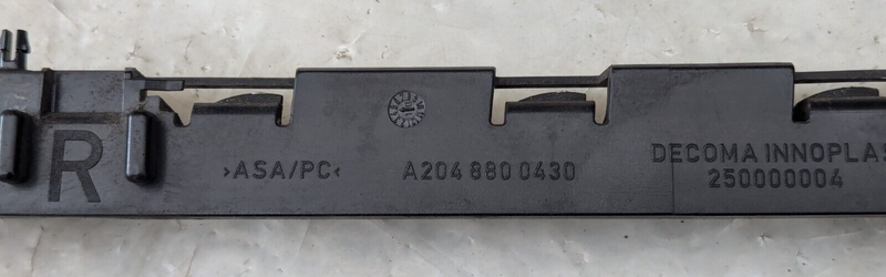 MERCEDES C-CLASS W204 07-11 REAR RIGHT O/S BUMPER MOUNT BRACKET A2048800430
