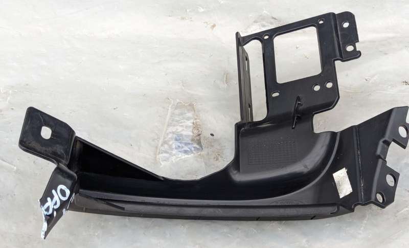 RANGE ROVER EVOQUE L538 REAR RIGHT O/S TAILLIGHT SUPPORT BRACKET BJ32-17E800-A