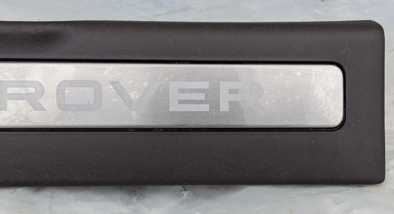 RANGE ROVER EVOQUE L538 11-15 FRONT RIGHT O/S DOOR ENTRY STEP TRIM BJ32-13200AAW