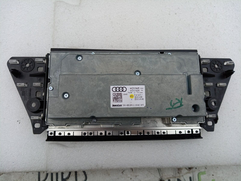 AUDI E-TRON DASHBOARD NAVI SAT DISPLAY 10.1" SCREEN TOUCH 4KE919605 GENUINE !