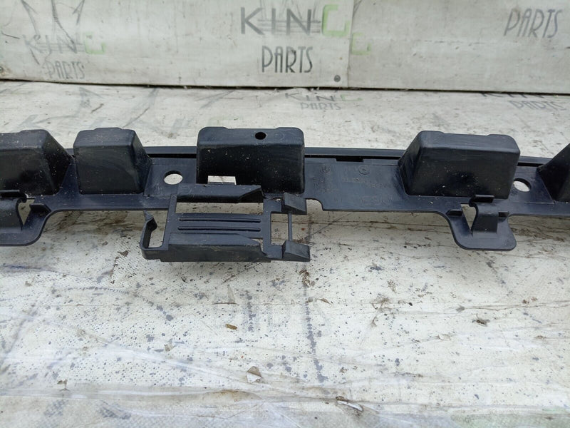 BMW 3 Series E90 2014-18 REAR BUMPER CENTRE BRACKET 7058522