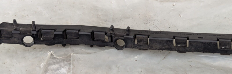 MERCEDES C-CLASS W204 07-11 REAR RIGHT O/S BUMPER MOUNT BRACKET A2048800430