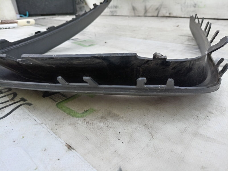 PORSCHE MACAN 2015-19 FRONT BUMPER LEFT TRIM COVER 95B807819G