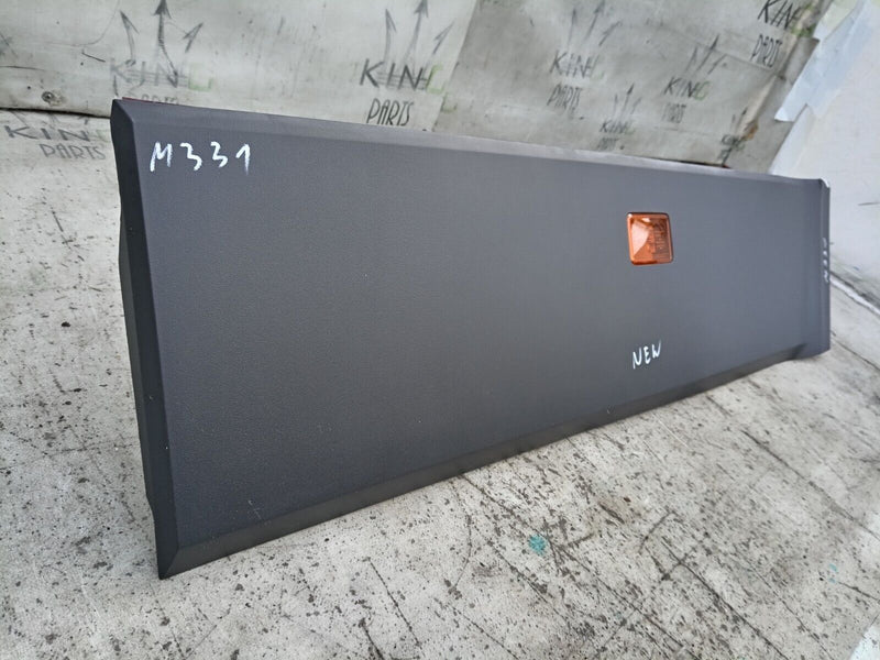VW CRAFTER MK2 2017- LEFT SIDE PROTECTIVE PANEL TRIM MOULDING &MARKER LIGHT M331