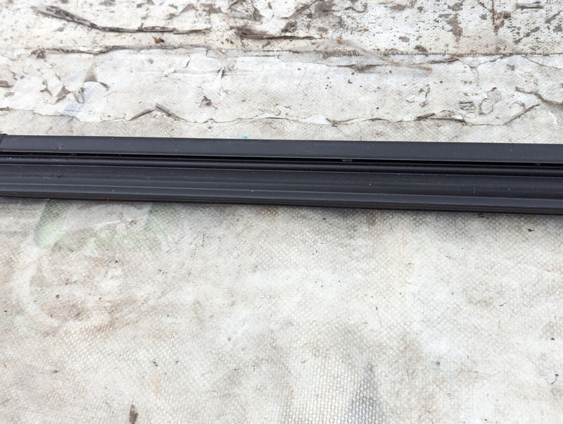 SKODA KAROQ NU7 17-21 REAR LEFT N/S WINDOW INNER SLIDING SEAL 575839471 GENUINE