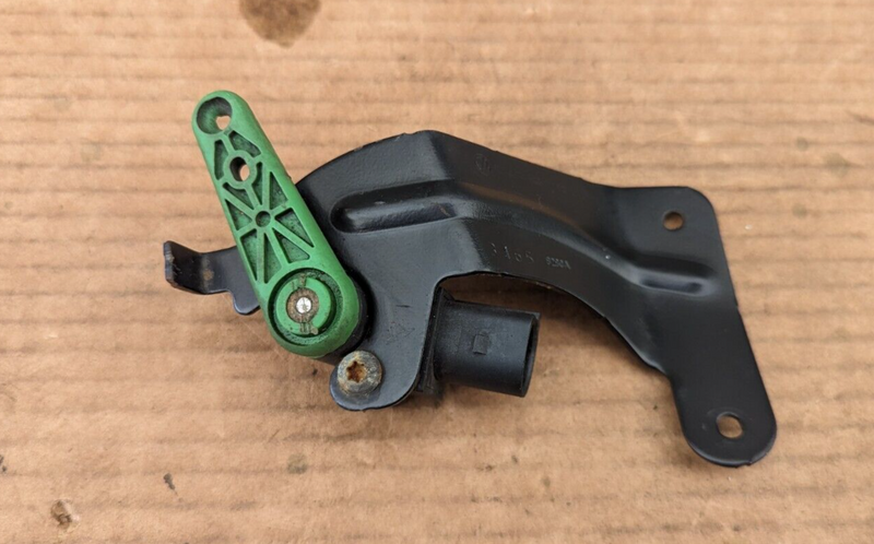 VW GOLF MK7 2012-2020 REAR LEFT HEADLIGHT LEVELING SENSOR 5Q0512521G GENUINE