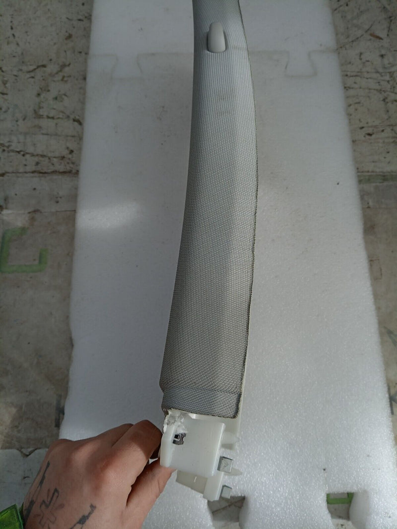 AUDI E-TRON 2018-ON RIGHT O/S UPPER B PILLAR COLUMN TRIM COVER 4KE867244 GENUINE