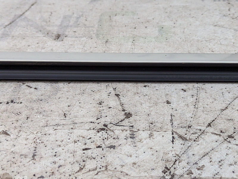 AUDI E-TRON 2018-ON DOOR WINDOW SLOT SEAL 4KE839475 GENUINE