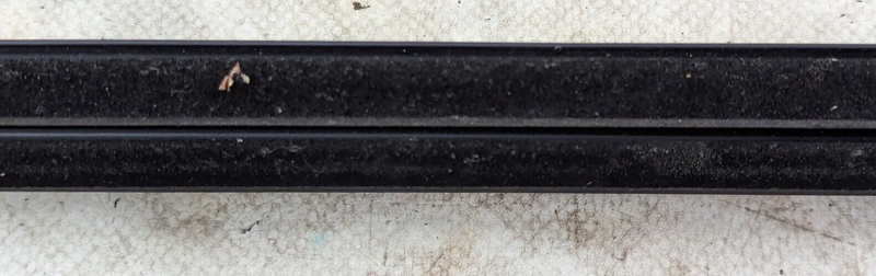SKODA KAROQ NU7 17-21 FRONT RIGHT O/S DOOR WINDOW TOP MOLDING STRIP TRIM GENUINE