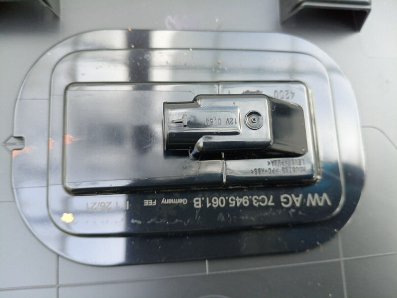 VW CRAFTER MK2 2017- LEFT SIDE PROTECTIVE PANEL TRIM MOULDING &MARKER LIGHT M331