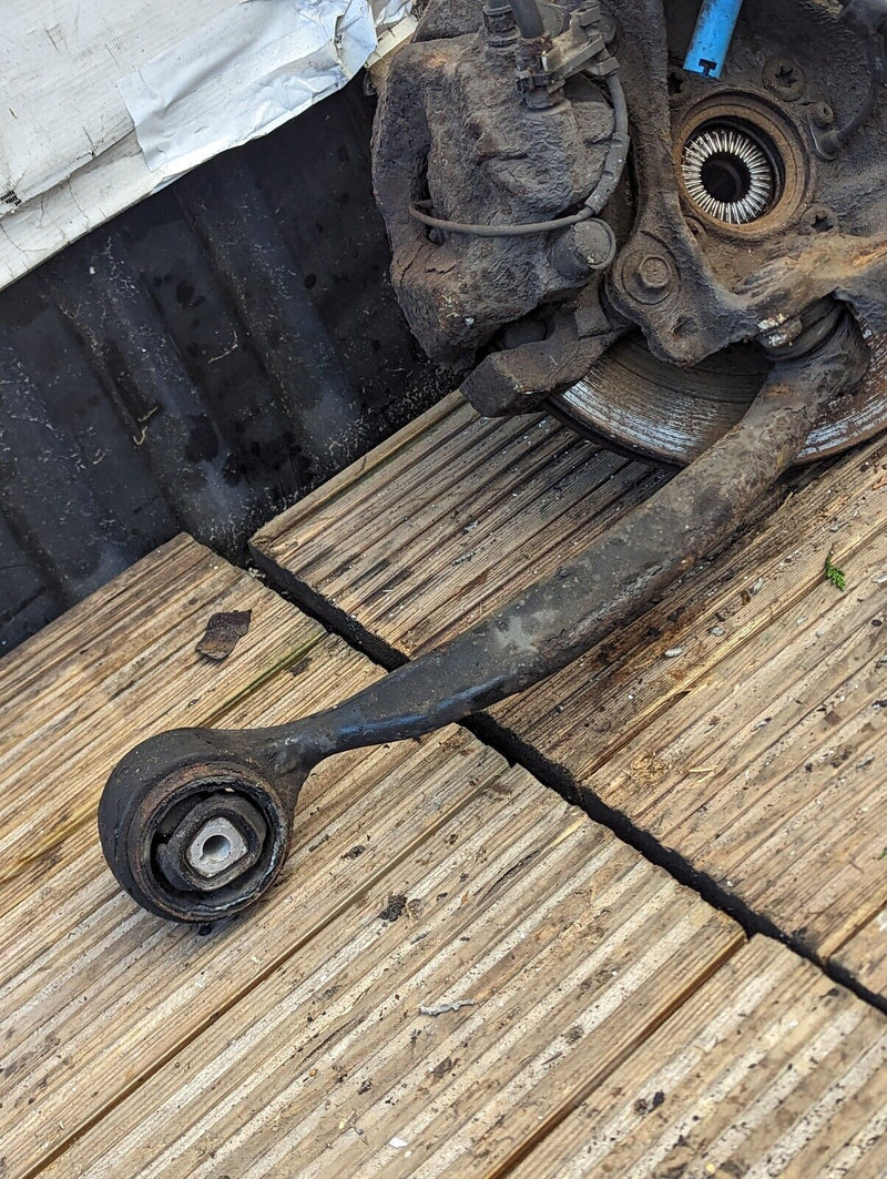 BMW X1 E84 09-15 PASSENGER LEFT SIDE SHOCK ABSORBER SUSPENSION LEG 6789853