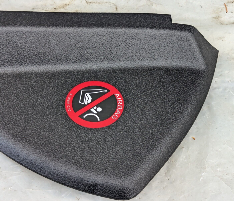 MERCEDES-BENZ C-CLASS W204 07-11 LEFT N/S DASHBOARD END TRIM A2046800378 GENUINE