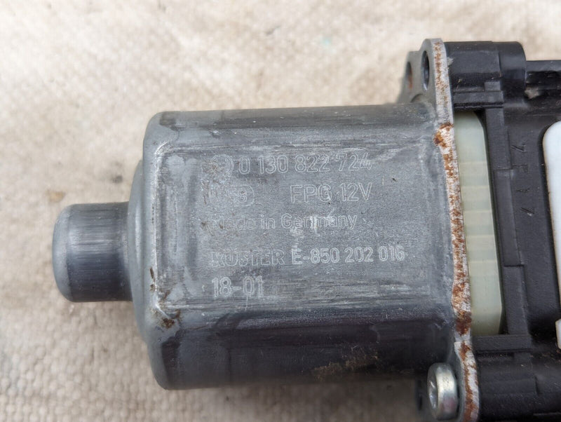 SKODA KAROQ NU7 17-21 REAR RIGHT O/S WINDOW REGULATOR MOTOR 5Q0959812B GENUINE