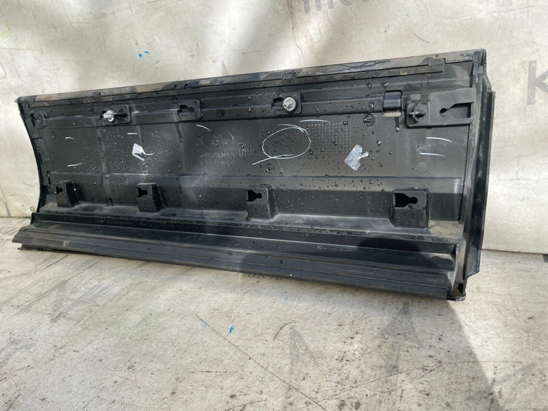 RANGE ROVER EVOQUE L551 2019-ON LEFT SIDE REAR DOOR TRIM MOULDING PANEL
