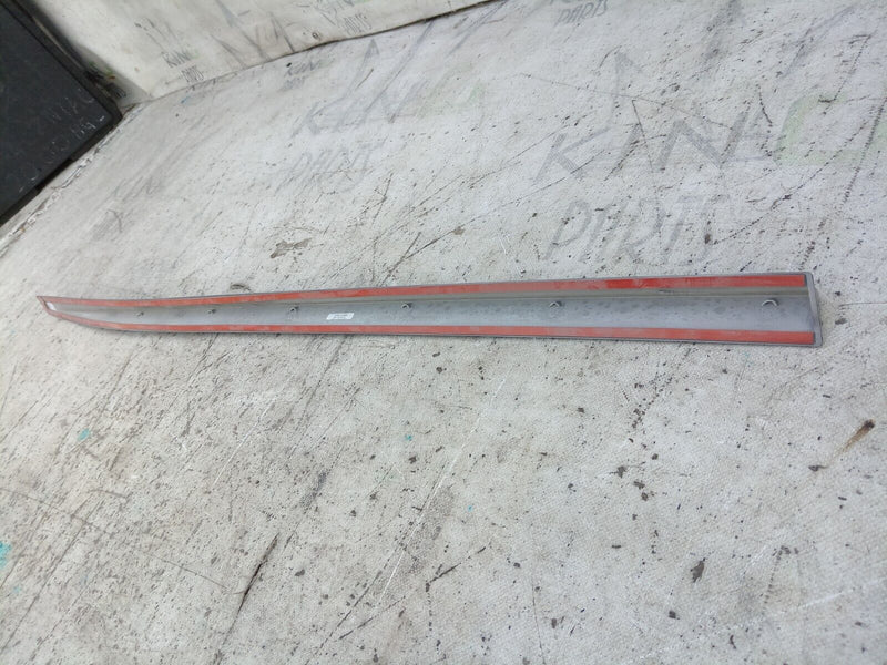 NISSAN JUKE F15 FACELIFT 2018-19 RIGHT SIDE FRONT DOOR TRIM MOULDING PANEL