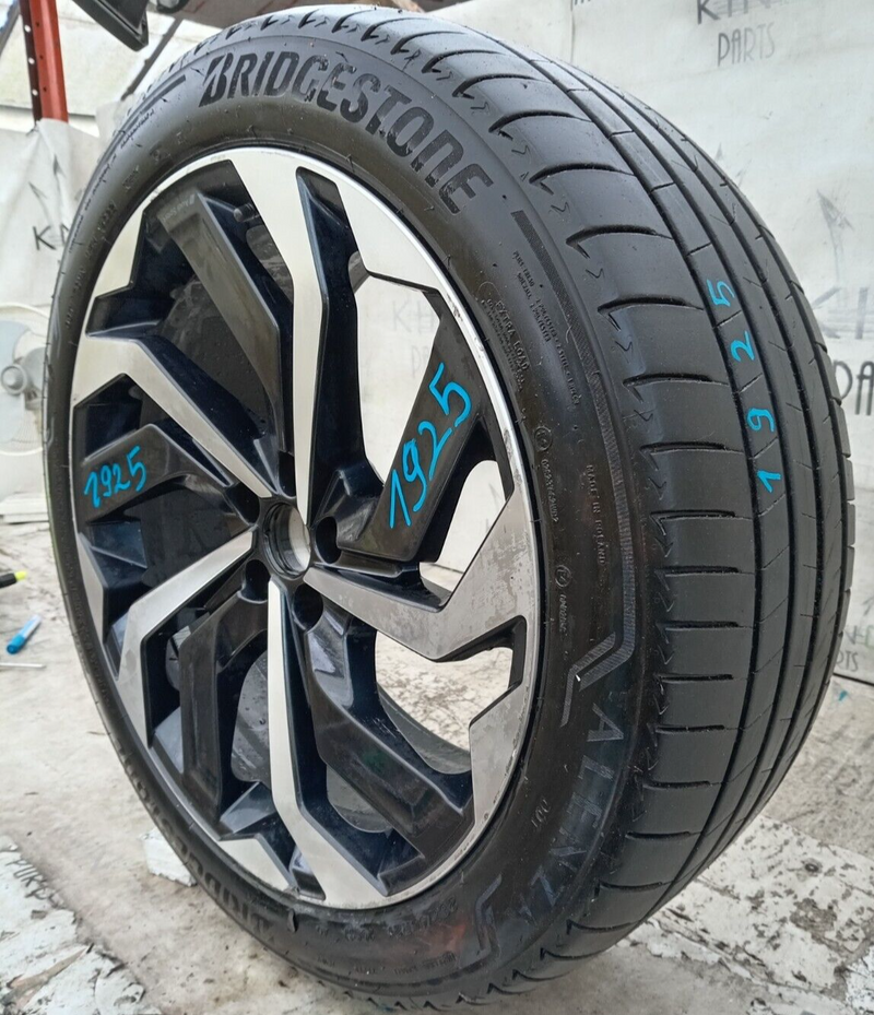 AUDI Q4 E-TRON SPORT ALLOY WHEEL RIM 21" 9.5Jx21H2 ET36 & TYRE 265x45 R21