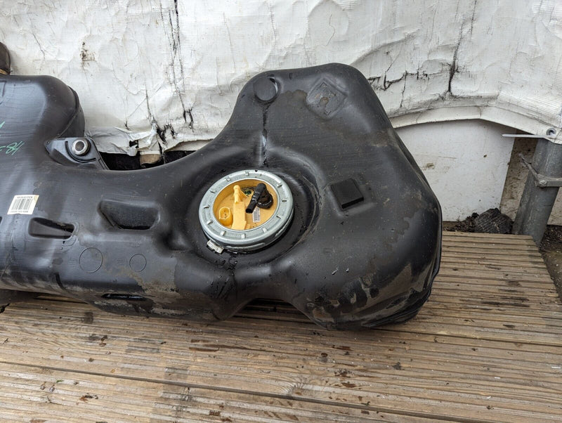 BMW X1 E84 2009-2015 GENUINE COMPLETE DIESEL FUEL TANK & PUMP 7188596