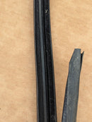 VW GOLF MK7 2012-2020 REAR RIGHT O/S DOOR WINDOW GUIDE SEAL GASKET 5G68394325AP