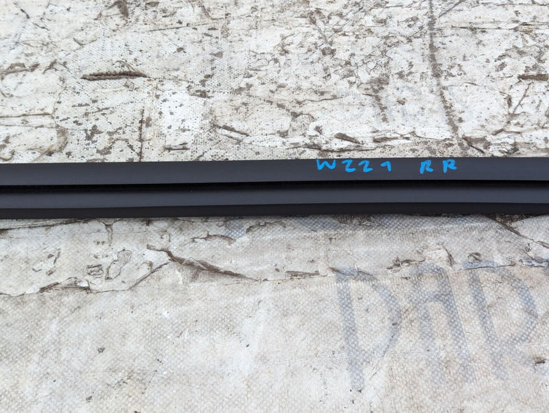 MERCEDES S-CLASS W221 06-13 REAR RIGHT O/S WINDOW INNER SLIDING SEAL GENUINE