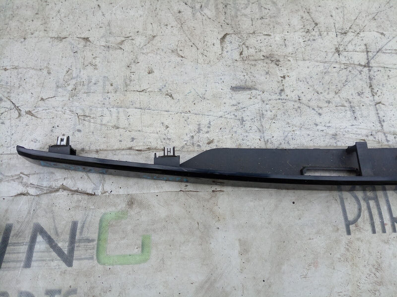 RANGE ROVER EVOQUE L538 TAILGATE BOOT NUMBER PLATE LIGHTS TRIM PANEL