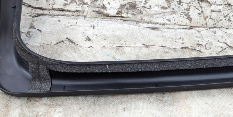 MERCEDES S-CLASS W221 06-13 REAR RIGHT O/S DOOR WINDOW OUTER FRAME A2217350271