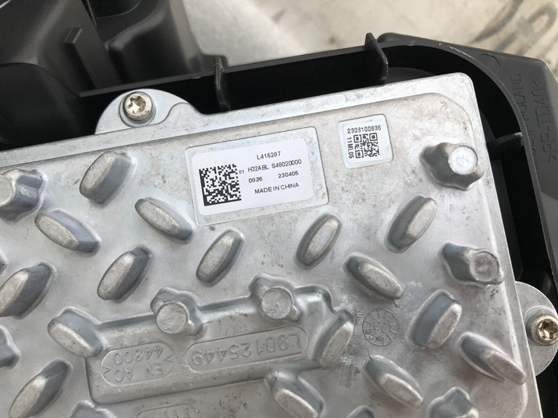 PEUGEOT e-2008 MK2 P24 NEW COMPLETE LEFT & RIGHT SIDE FRONT HEADLIGHT HEADLIGHTS