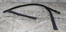 BMW 3 SERIES F30 11-19 FRONT LEFT N/S DOOR WINDOW GUIDE SEAL GASKET 7258325