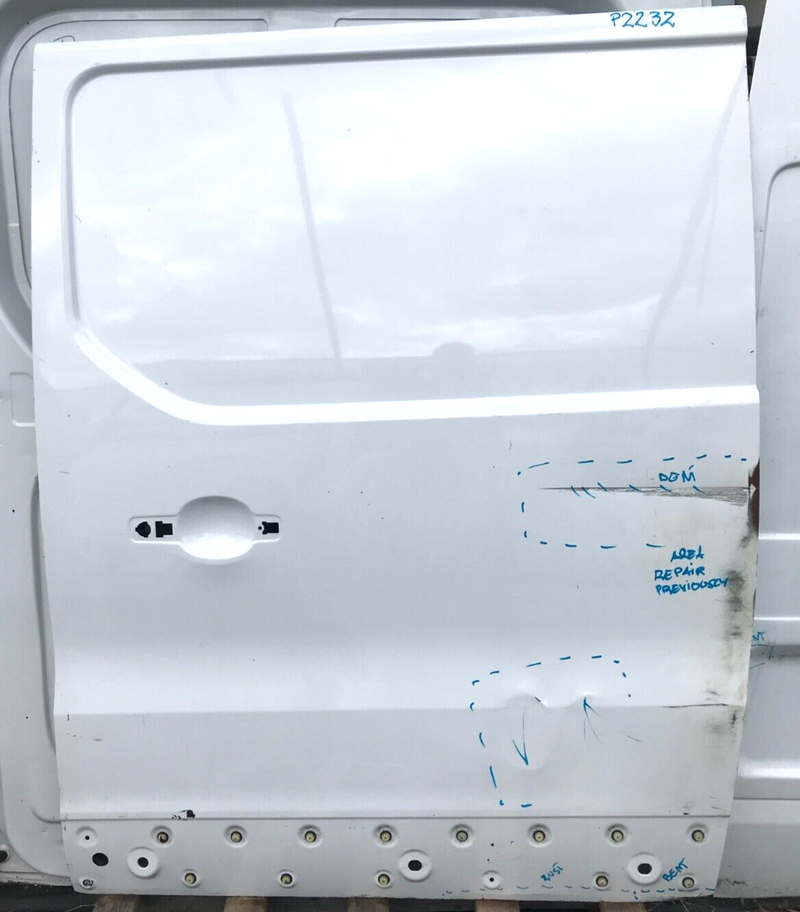 RENAULT TRAFIC, VIVARO, FIAT TALENTO 2014-19 LEFT SIDE SLIDING DOOR PANEL