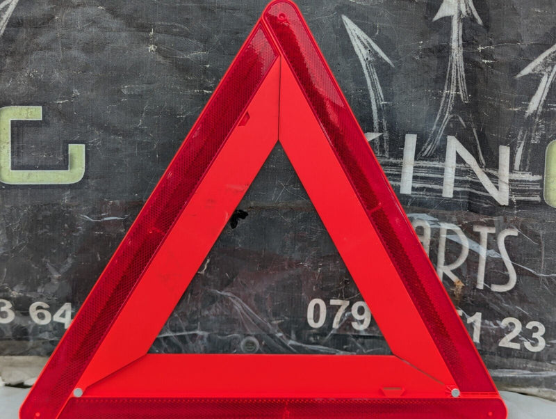 MERCEDES-BENZ C-CLASS W204 07-11 HAZARD WARNING TRIANGLE A2048900197 GENUINE