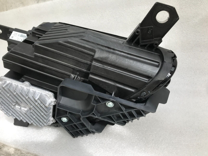 MASERATI GRECALE M182 **NEW GENUINE FRONT HEADLIGHT LAMP LEFT SIDE IT51330748