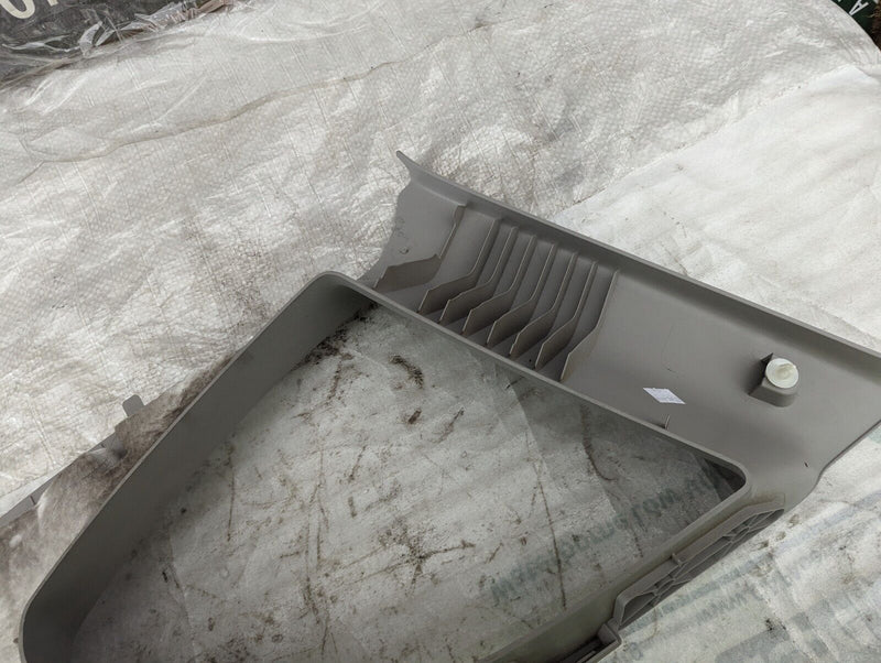 BMW X1 E84 09-15 REAR LEFT C PILLAR TRIM COVER 2991311