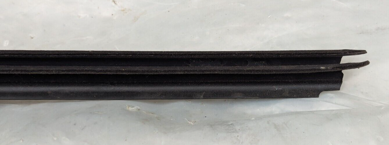 RANGE ROVER EVOQUE L538 2011-2015 WINDOW INNER SLIDING WEATHER SEAL GENUINE