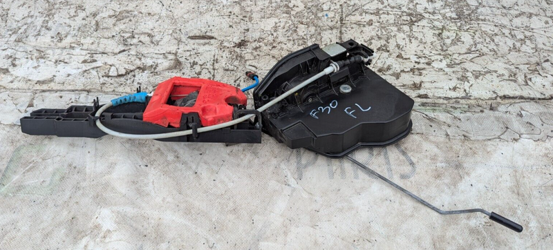 BMW 3 SERIES F30 11-19 FRON LEFT N/S DOOR HANDLE CARRIER W/DOOR LOCK MECHANISM