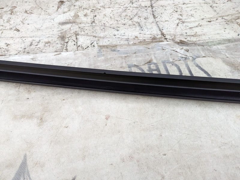 AUDI E-TRON 2018-ON LEFT N/S DOOR WINDOW FRAME TRIM 4KE867671 GENUINE