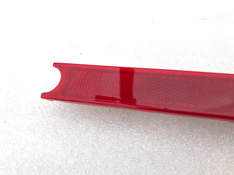 HYUNDAI TUCSON REAR REFLECTOR LIGHT LENS ASSY LEFT PASSENGER SIDE 92405-N73