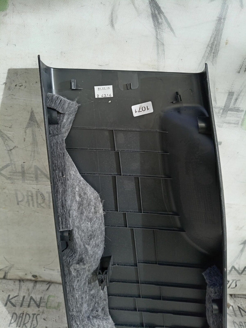 AUDI E-TRON 2018-ON RIGHT O/S LOWER B PILLAR COLUMN TRIM 4KE867240 GENUINE