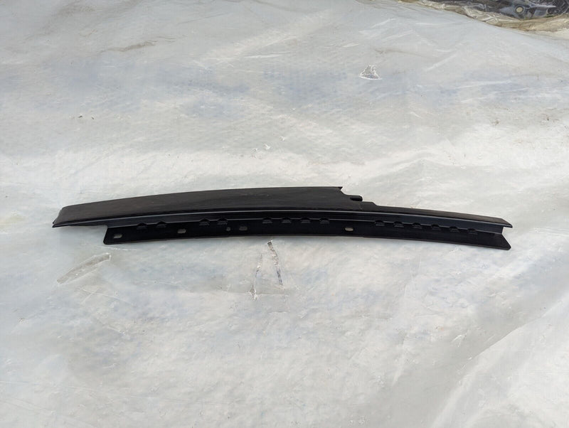 RANGE ROVER EVOQUE L538 FRONT LEFT N/S DOOR B-PILLAR MOLDING TRIM BJ32-20555-AD