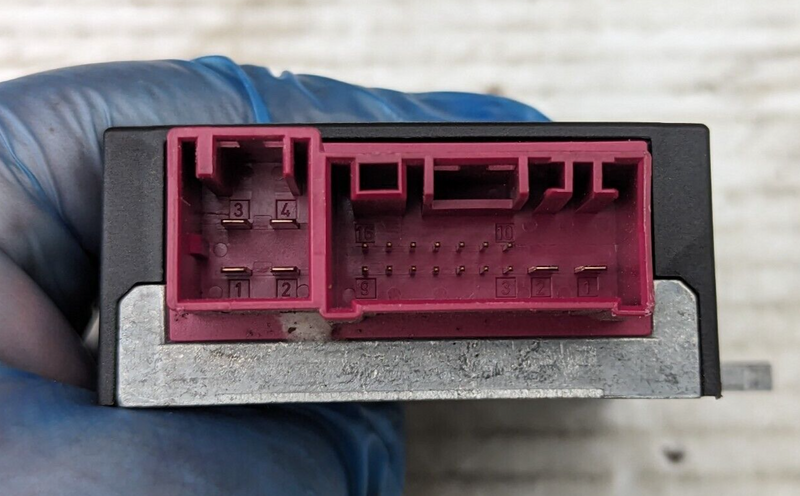 BMW 3 SERIES F30 2011-2019 FUEL PUMP CONTROL UNIT MODULE 7301554 GENUINE