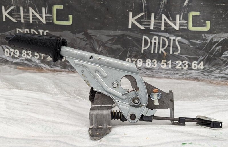 BMW X1 E84 2009-2015 HANDBRAKE LEVER 6782750