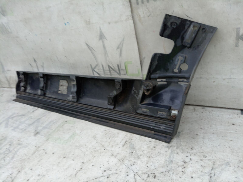 LAND ROVER DISCOVERY 4 LR4 RIGHT SIDE REAR DOOR TRIM MOULDING LOWER PANEL