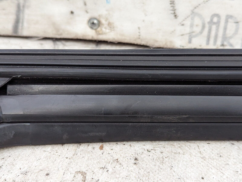 AUDI E-TRON 2018-ON FRONT LEFT N/S WINDOW GUIDE 4KE837431B GENUINE