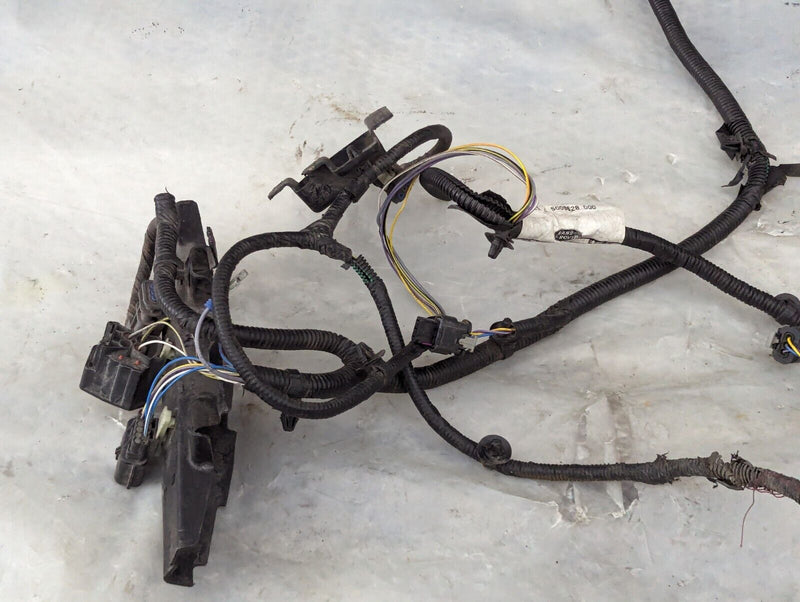 RANGE ROVER EVOQUE L538 FRONT RIGHT O/S BUMPER BRACKET W/PARKING SENSOR WIRING