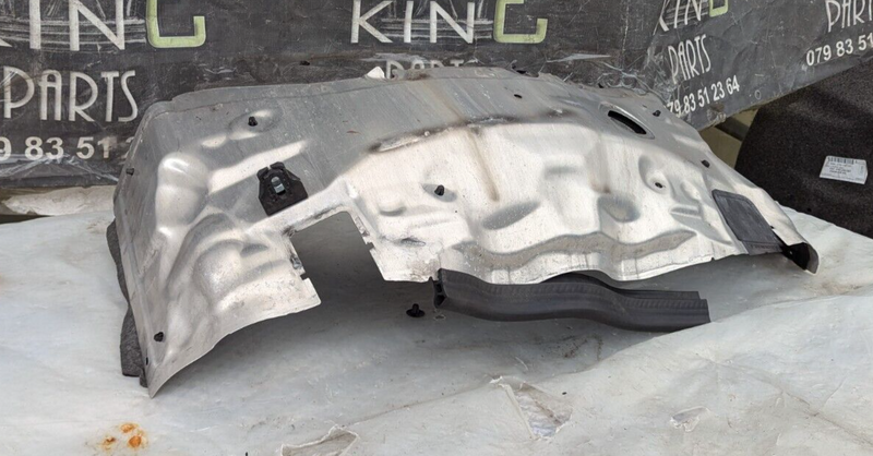 MERCEDES C-CLASS W204 07-11 ENGINE PARTITION HEAT SHIELD COVER A2046280255