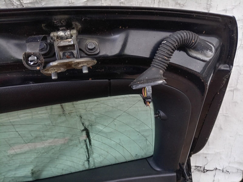 BMW X1 SERIES E87 COMPLETE BOOT LID TAILGATE PANEL in BLACK