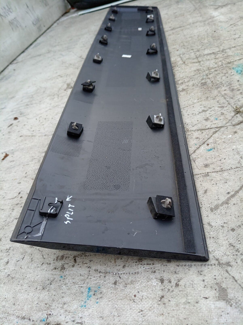KIA NIRO MK2 SG2 2021 RIGHT SIDE FRONT DOOR TRIM MOULDING PANEL 87723-AT100 M329