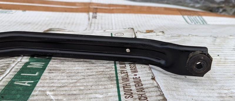 BMW 3 SERIES F30 2011-2019 RIGHT O/S FUEL TANK TENSION STRAP 7260945 GENUINE