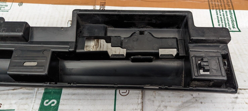 BMW 3 SERIES F30 2011-2019 LEFT N/S SKIRTING MOUNT BRACKET 7256917 GENUINE