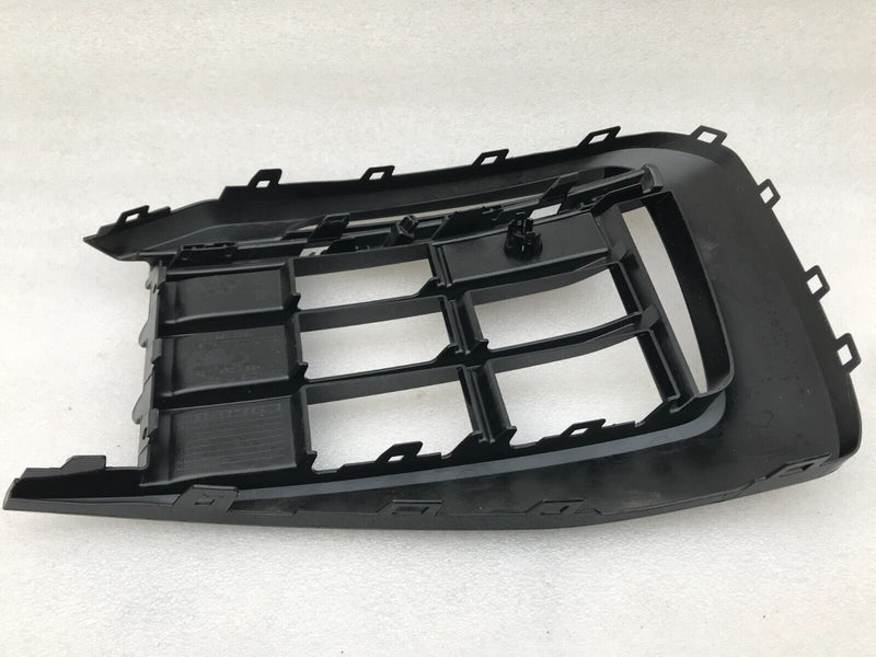 VW TOUAREG ELEGANCE 2023 FRONT BUMPER LEFT PASSENGER SIDE TRIM GRILL 760853665J