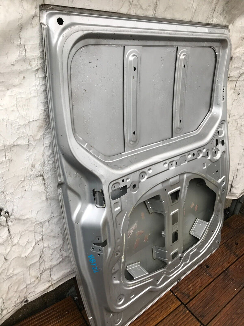RENAULT TRAFIC, VIVARO, FIAT TALENTO 2014-19 LEFT SIDE SLIDING DOOR PANEL